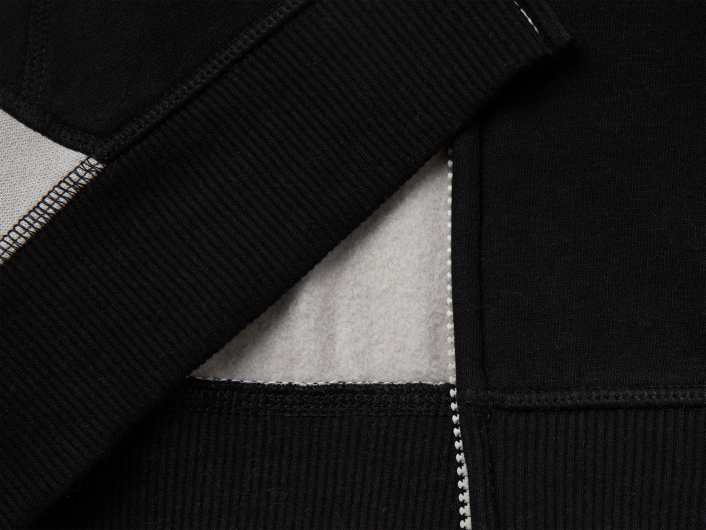 JACKET W/HOOD L/S Junior Boy image number 3